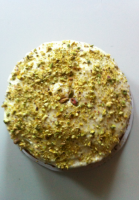 Worteltjestaart met pistachenootjes